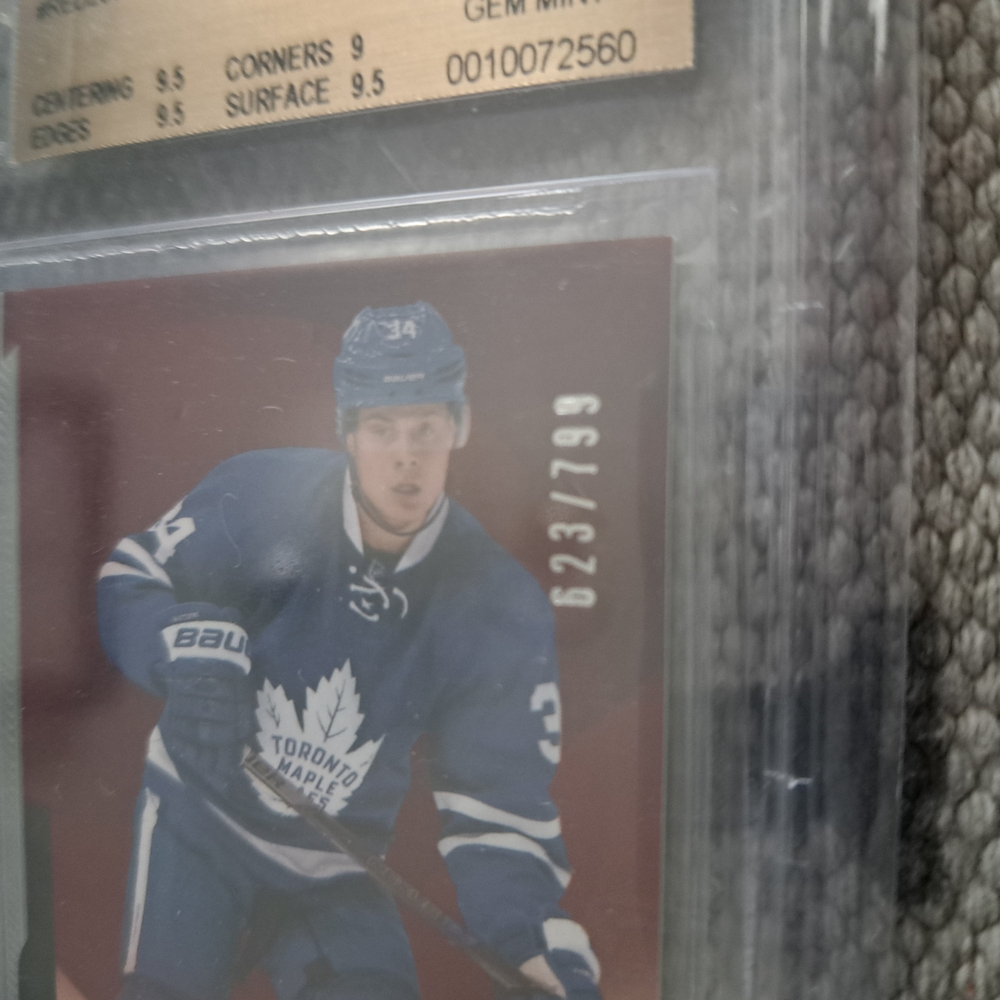 Austin Matthews Artifact Rookie Card - Picture 3 of 4